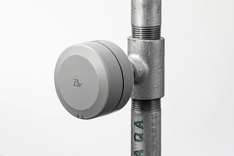 BRAVERIDGE-1_WEB.jpg a close up of a bottle