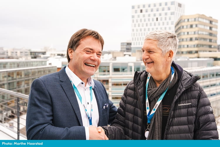 Vegard_Wollan_Svenn-Tore_Larsen.jpg Handshake between new Nordic CEO, Vegard Wollan and former CEO, Svenn-Tore Larsen