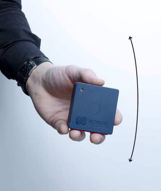 NordicThingy53_getting started_5.2.jpg Hand model doing the up-down motion with Thingy:53